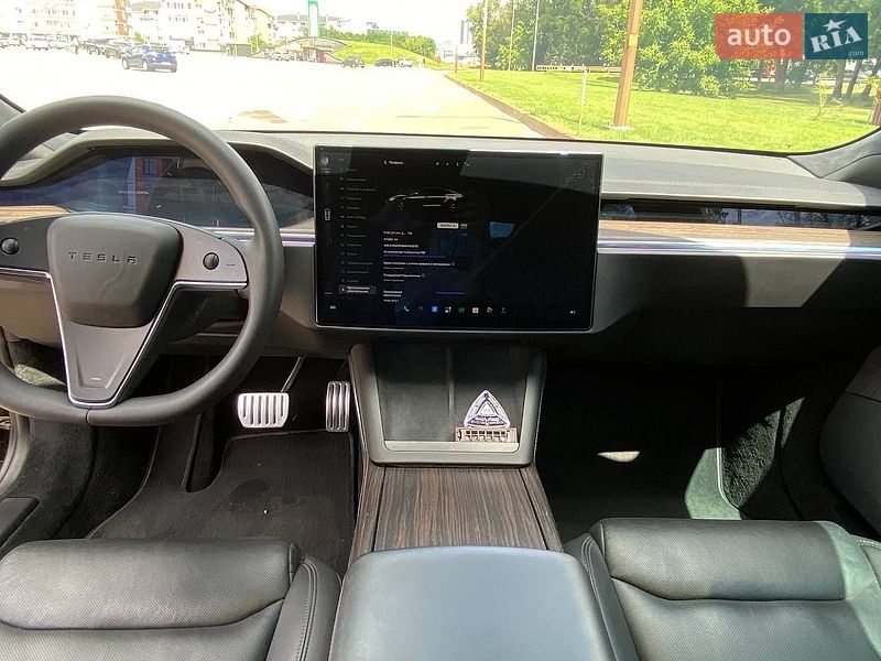 Ліфтбек Tesla Model S 2021 в Києві