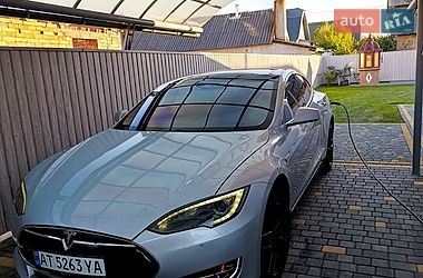 Лифтбек Tesla Model S 2014 в Коломые Лифтбек Tesla Model S 2014 в Коломые
