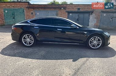 Лифтбек Tesla Model S 2015 в Белой Церкви