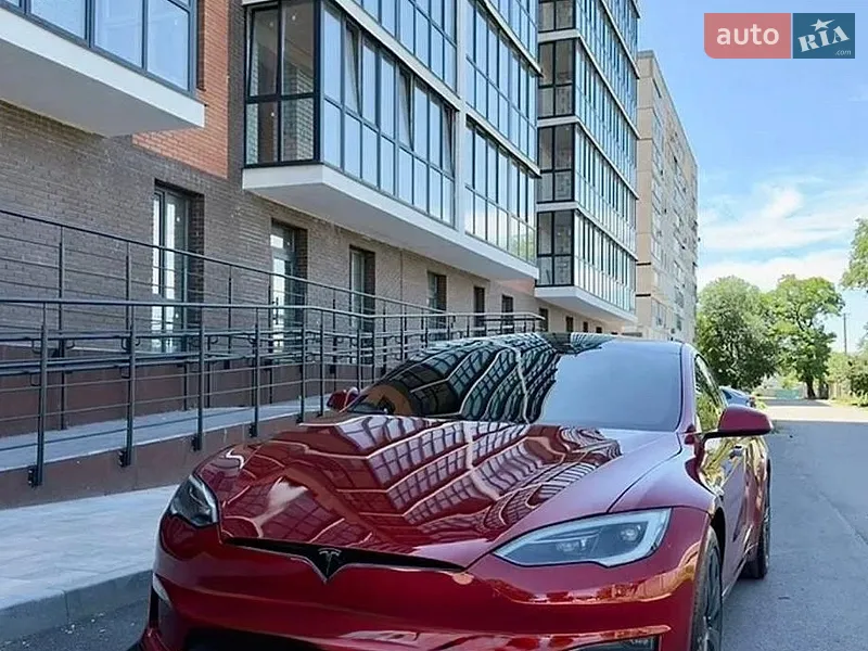 Tesla Model S 2023