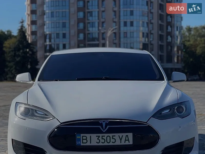 Tesla Model S