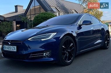 Лифтбек Tesla Model S 2019 в Белгороде-Днестровском