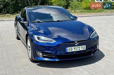 Лифтбек Tesla Model S 2018 в Хмельницком