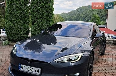 Лифтбек Tesla Model S 2021 в Коломые