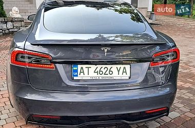 Лифтбек Tesla Model S 2021 в Коломые