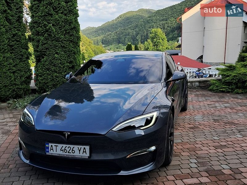 Лифтбек Tesla Model S 2021 в Коломые