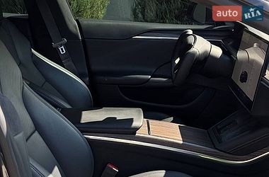 Ліфтбек Tesla Model S 2021 в Дніпрі фото 13 Ліфтбек Tesla Model S 2021 в Дніпрі