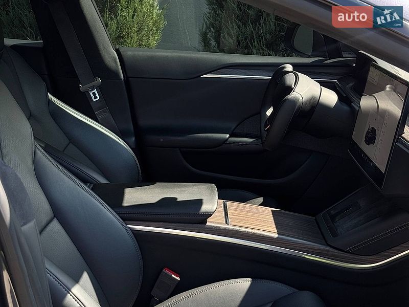 Ліфтбек Tesla Model S 2021 в Дніпрі фото 13 Ліфтбек Tesla Model S 2021 в Дніпрі