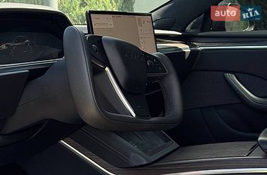 Ліфтбек Tesla Model S 2021 в Дніпрі фото 11 Ліфтбек Tesla Model S 2021 в Дніпрі