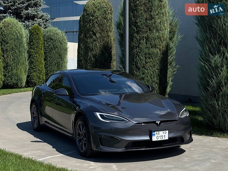 Ліфтбек Tesla Model S 2021 в Дніпрі фото Ліфтбек Tesla Model S 2021 в Дніпрі