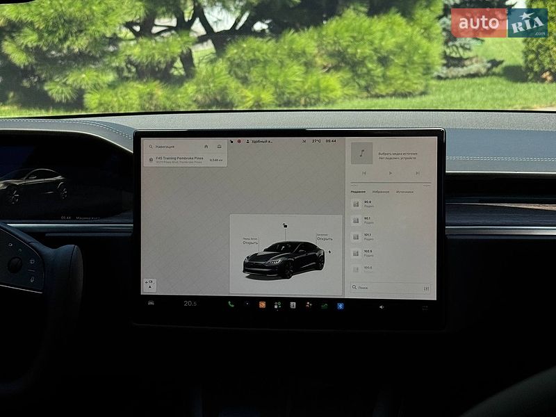 Ліфтбек Tesla Model S 2021 в Дніпрі фото 18 Ліфтбек Tesla Model S 2021 в Дніпрі