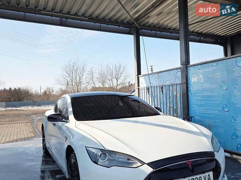 Ліфтбек Tesla Model S 2013 в Ружині фото Ліфтбек Tesla Model S 2013 в Ружині