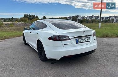 Ліфтбек Tesla Model S 2019 в Києві