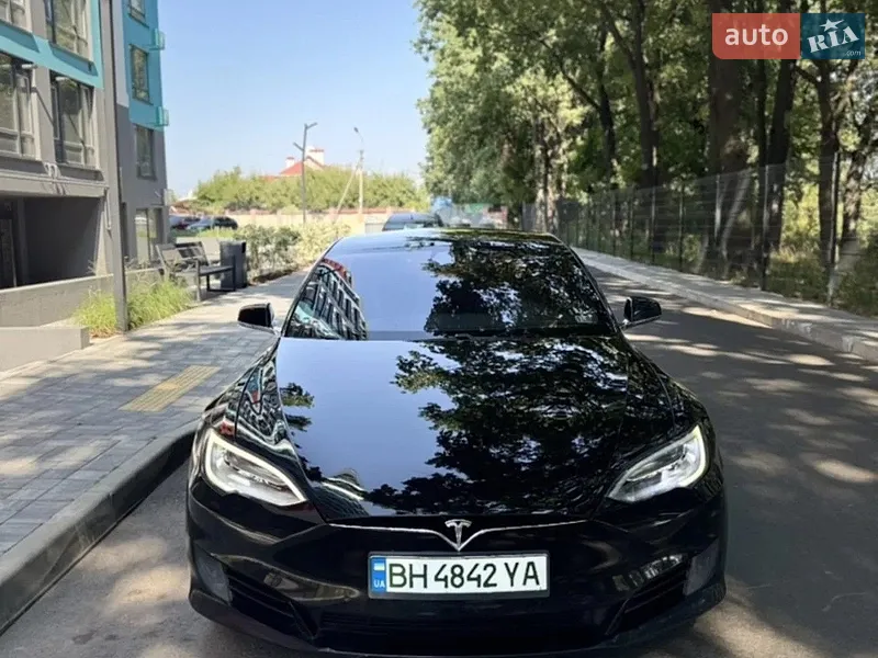 Tesla Model S