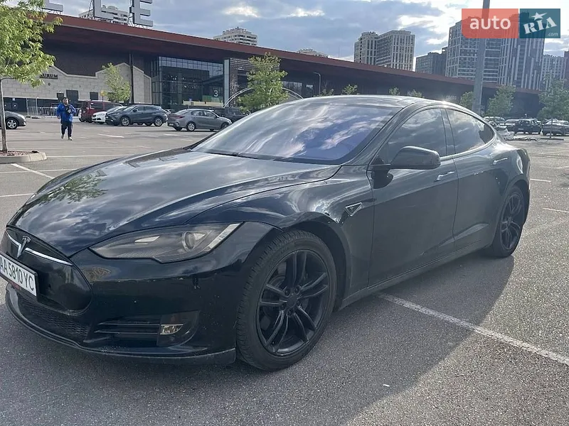 Tesla Model S