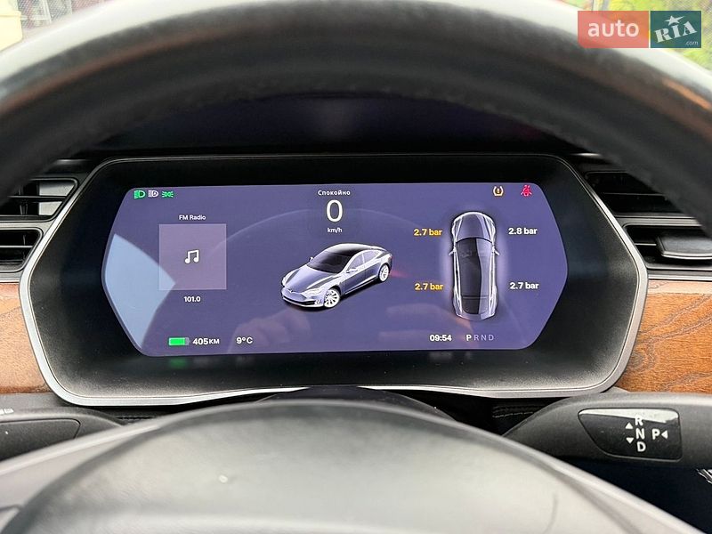 Ліфтбек Tesla Model S 2020 в Стрию