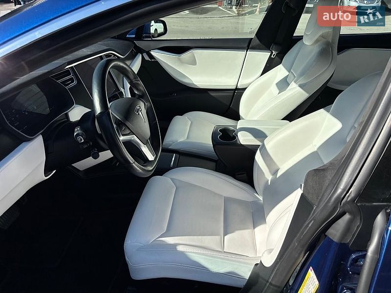 Ліфтбек Tesla Model S 2017 в Києві