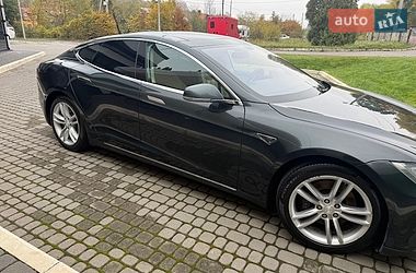 Лифтбек Tesla Model S 2013 в Львове