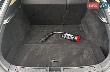 Лифтбек Tesla Model S 2013 в Львове
