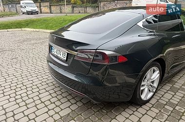 Лифтбек Tesla Model S 2013 в Львове