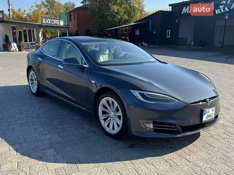 Tesla Model S