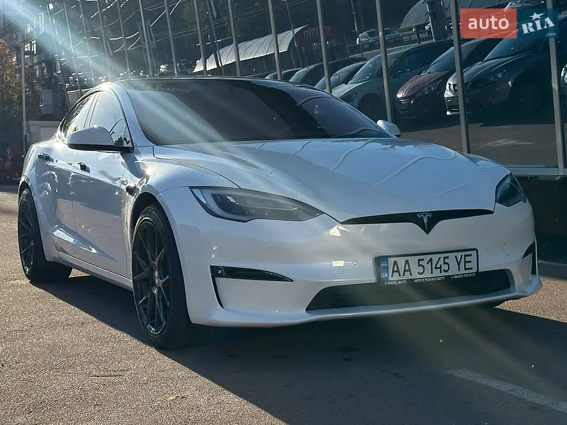 Tesla Model S