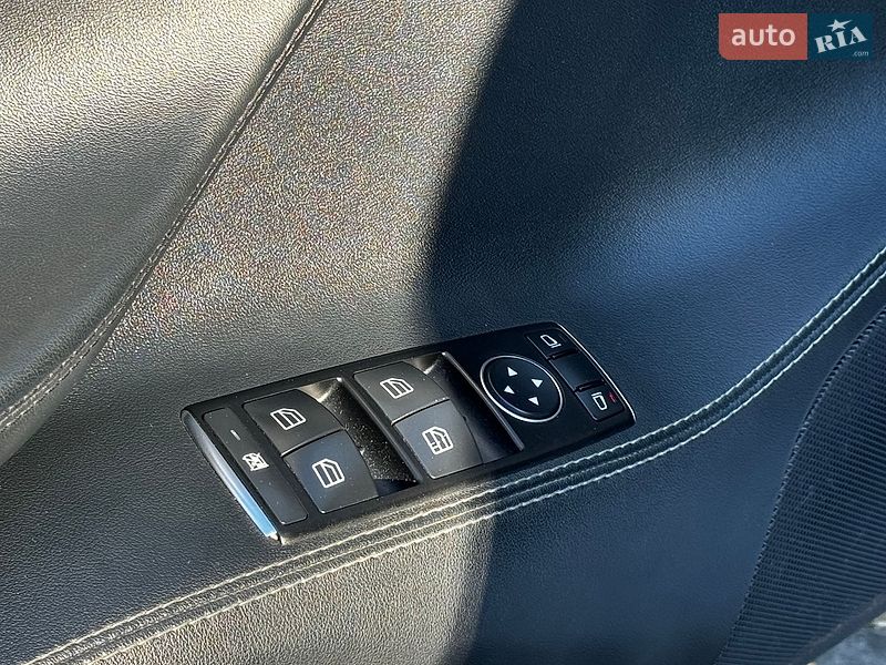 Лифтбек Tesla Model S 2013 в Дрогобыче