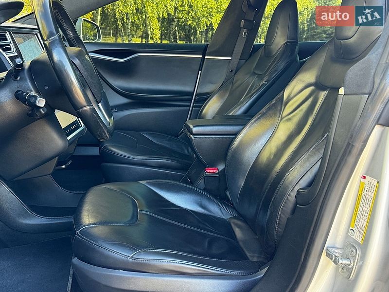 Лифтбек Tesla Model S 2013 в Дрогобыче