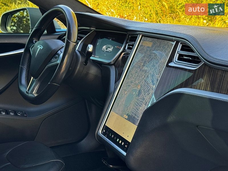 Лифтбек Tesla Model S 2013 в Дрогобыче