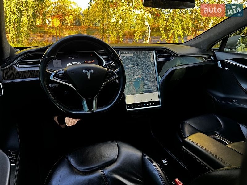 Лифтбек Tesla Model S 2013 в Дрогобыче