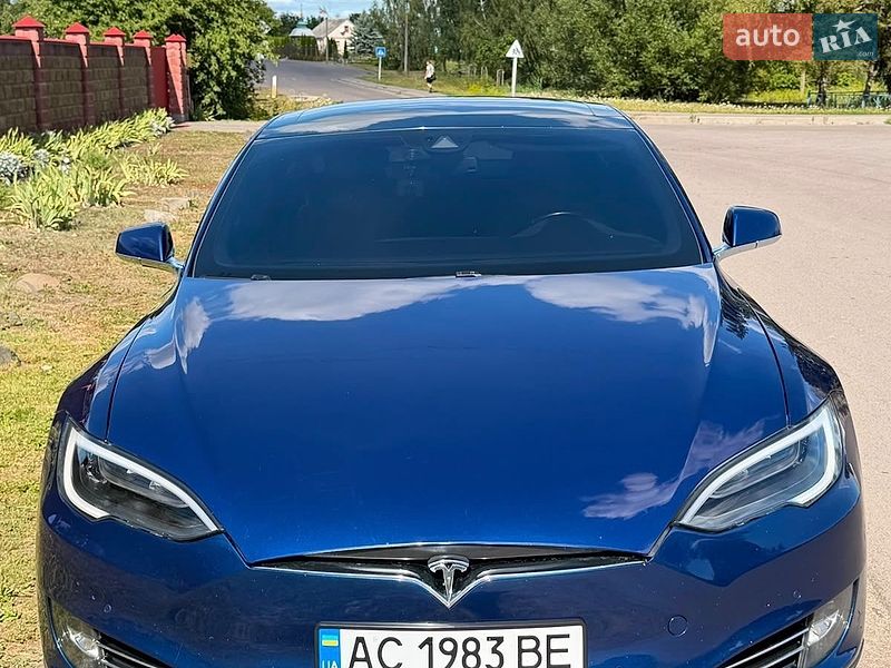 Лифтбек Tesla Model S 2015 в Луцке фото 25 Лифтбек Tesla Model S 2015 в Луцке