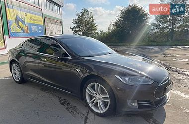 Ліфтбек Tesla Model S 2014 в Первомайську