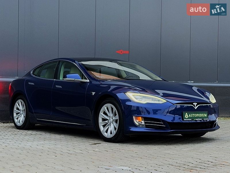 Лифтбек Tesla Model S 2018 в Киеве фото 4 Лифтбек Tesla Model S 2018 в Киеве