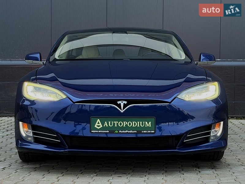 Лифтбек Tesla Model S 2018 в Киеве фото 2 Лифтбек Tesla Model S 2018 в Киеве
