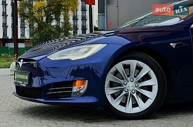Лифтбек Tesla Model S 2018 в Киеве фото 7 Лифтбек Tesla Model S 2018 в Киеве