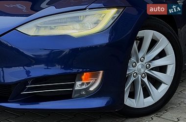 Лифтбек Tesla Model S 2018 в Киеве фото 9 Лифтбек Tesla Model S 2018 в Киеве