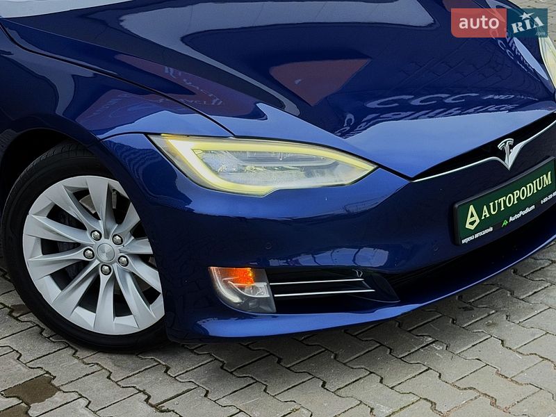 Лифтбек Tesla Model S 2018 в Киеве фото 14 Лифтбек Tesla Model S 2018 в Киеве