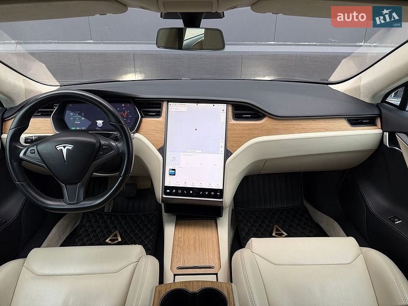 Лифтбек Tesla Model S 2018 в Киеве фото 36 Лифтбек Tesla Model S 2018 в Киеве