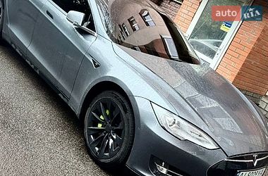 Ліфтбек Tesla Model S 2013 в Софіївській Борщагівці