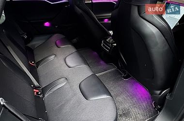 Ліфтбек Tesla Model S 2013 в Софіївській Борщагівці