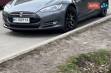 Лифтбек Tesla Model S 2013 в Софиевской Борщаговке