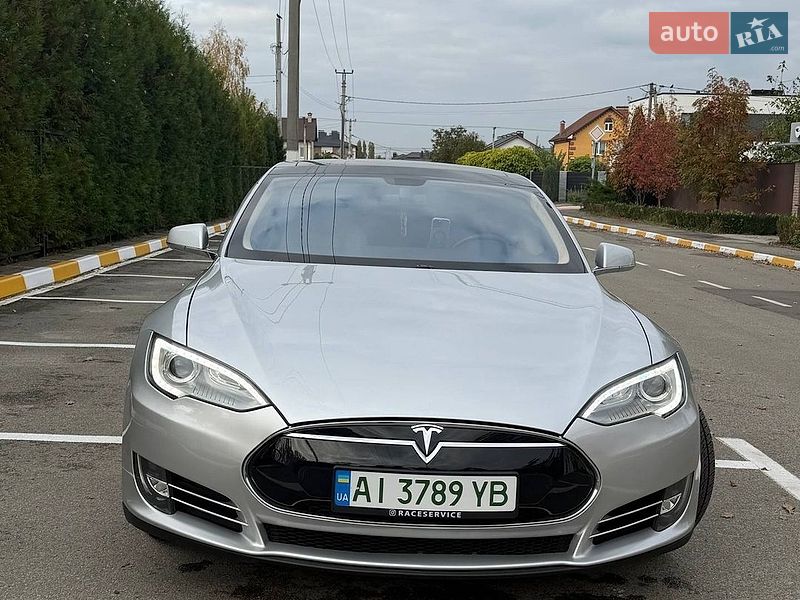 Ліфтбек Tesla Model S 2013 в Києві фото 4 Ліфтбек Tesla Model S 2013 в Києві