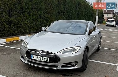 Ліфтбек Tesla Model S 2013 в Києві фото 21 Ліфтбек Tesla Model S 2013 в Києві