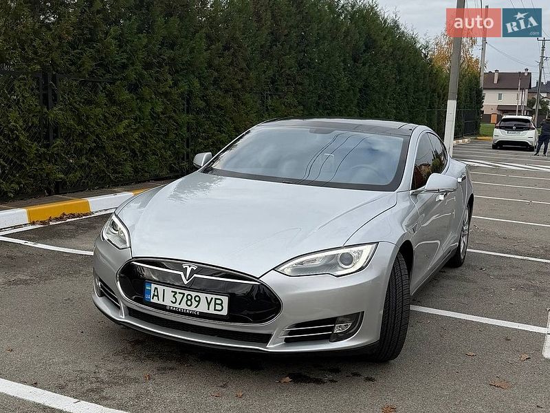 Ліфтбек Tesla Model S 2013 в Києві фото 21 Ліфтбек Tesla Model S 2013 в Києві