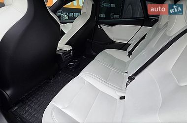 Ліфтбек Tesla Model S 2017 в Хмельницькому