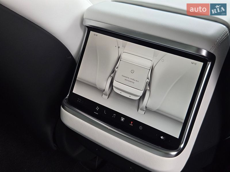 Ліфтбек Tesla Model S 2023 в Києві фото 19 Ліфтбек Tesla Model S 2023 в Києві