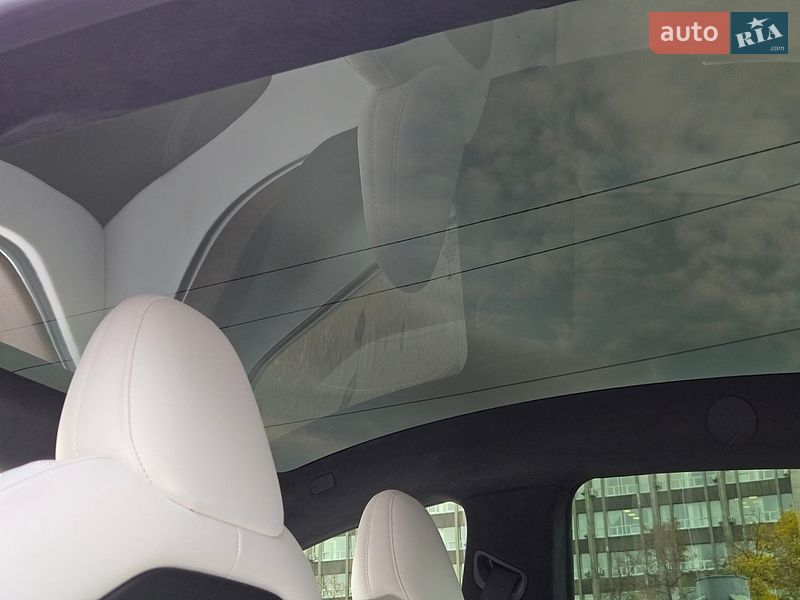 Ліфтбек Tesla Model S 2023 в Києві фото 31 Ліфтбек Tesla Model S 2023 в Києві