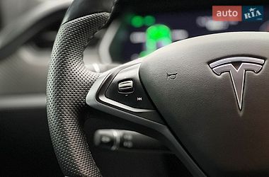 Ліфтбек Tesla Model S 2018 в Львові