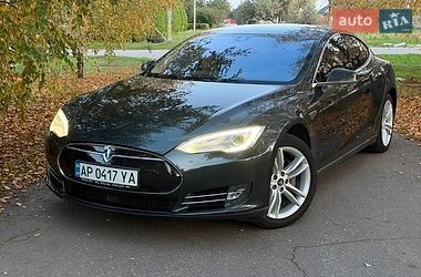 Лифтбек Tesla Model S 2014 в Днепре