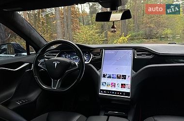 Лифтбек Tesla Model S 2014 в Вышгороде
